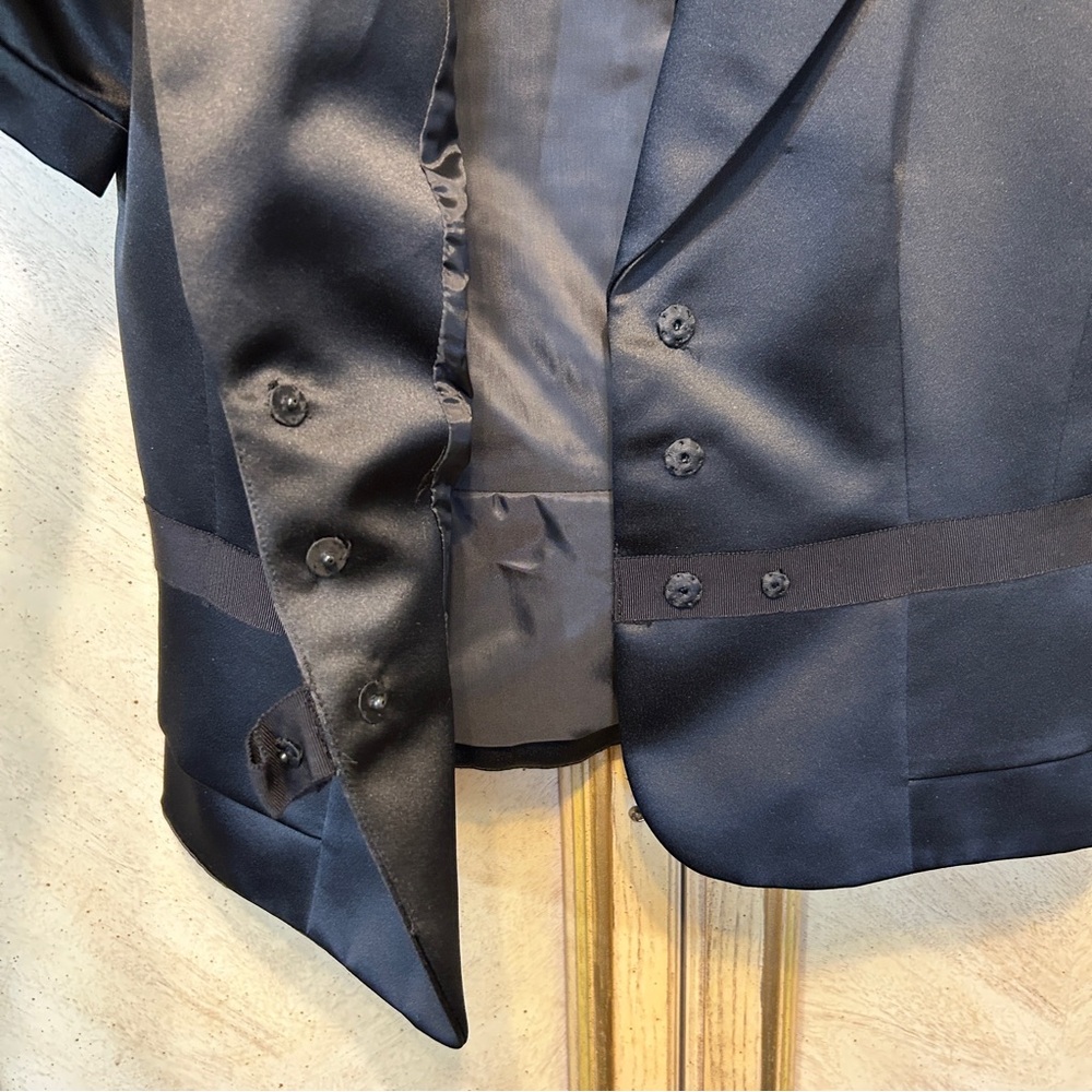 Tahari Arthur Levine Black Satin Short Sleeve Blazer Jacket - Picture 3 of 7